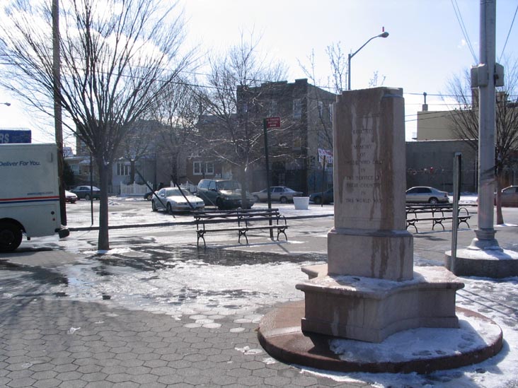 War Memorial, Garlinger Triangle, Maspeth, Queens