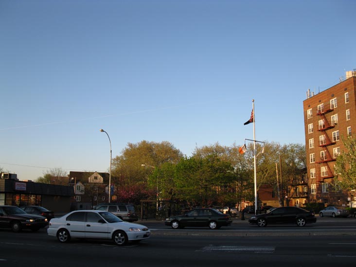 Fleetwood Triangle, Woodhavn Boulevard, 63rd Drive and Penelope Avenue, Rego Park, Queens