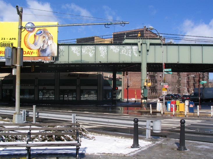 7 Train Tracks, Sunnyside Veterans Triangle, Sunnyside, Queens