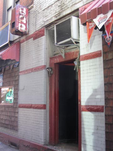 Bar, Roosevelt Avenue near 52nd Street, Woodside, Queens
