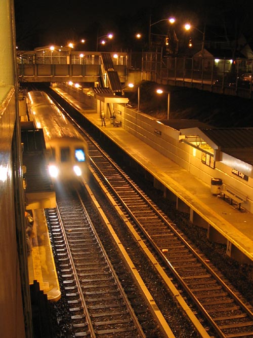 Grant City Station, Staten Island Railway, March 24, 2007, 11:28 p.m.