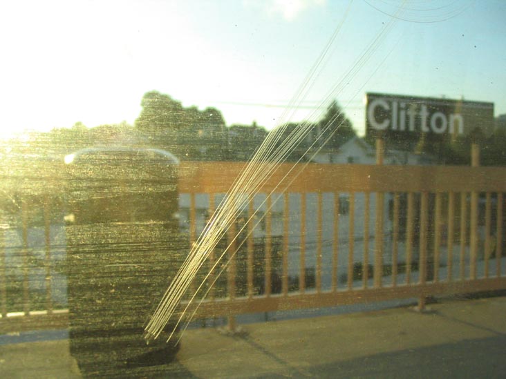 Clifton Stop, Staten Island Railway, October 27, 2007, 5:10 p.m.