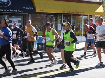 Edison Peña Running The New York City Marathon, Vernon Boulevard and 48th Avenue, Hunters Point, Long Island City, Queens, November 7, 2010, 11:57 a.m.
