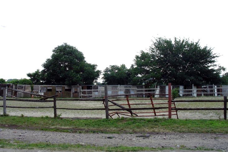 Pelham Parkway Stables, 1680 Pelham Parkway, Baychester, The Bronx