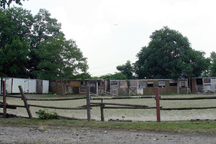Pelham Parkway Stables, 1680 Pelham Parkway, Baychester, The Bronx