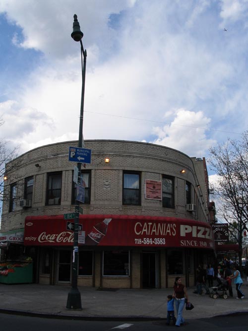 Catania's Pizza, 2305 Arthur Avenue, Across From D'Auria-Murphy Triangle, Belmont, The Bronx