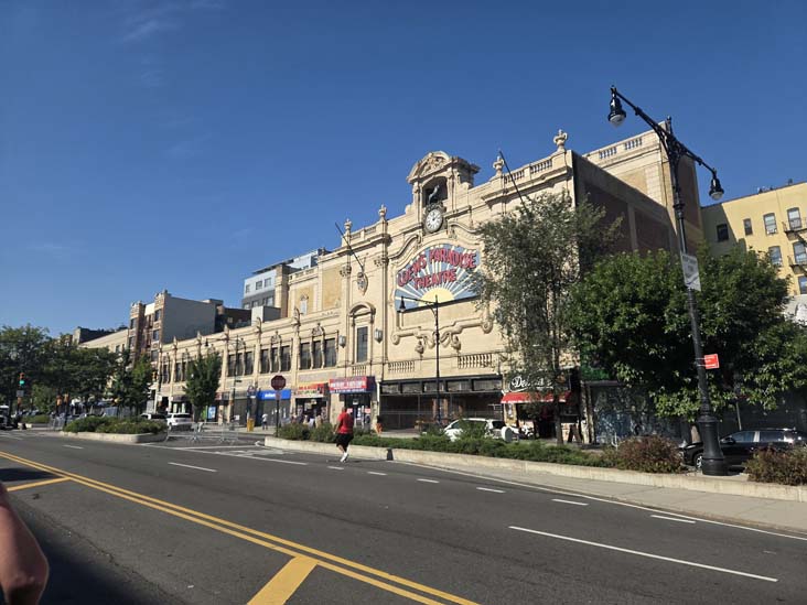 NYRR Bronx 10 Mile, Grand Concourse at East 187th Street, The Bronx, September 14, 2025
