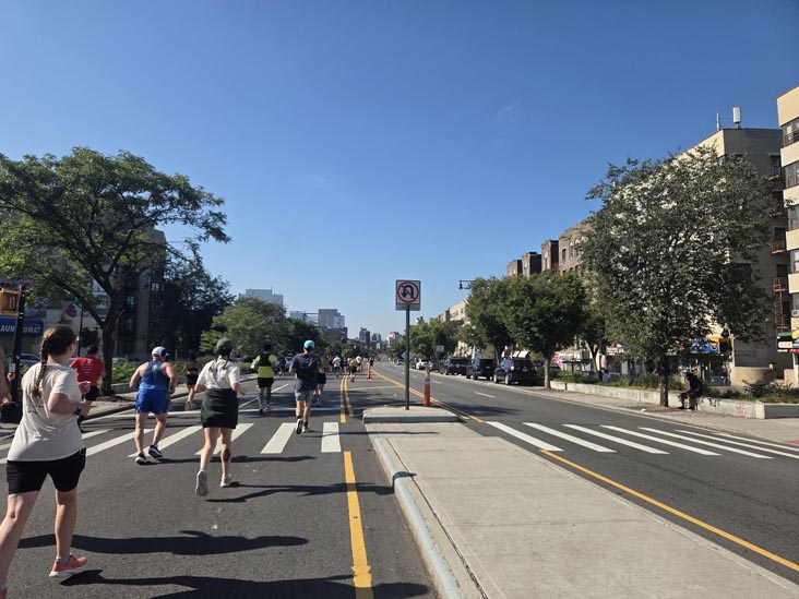 NYRR Bronx 10 Mile, Grand Concourse at East 181st Street, The Bronx, September 14, 2025