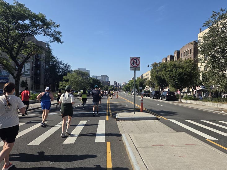 NYRR Bronx 10 Mile, Grand Concourse at East 181st Street, The Bronx, September 14, 2025