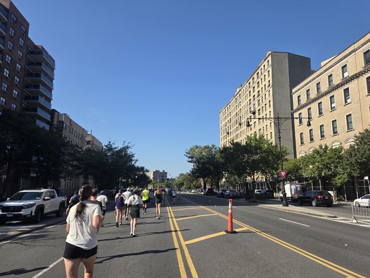 NYRR Bronx 10 Mile, Grand Concourse Near East 175th Street, The Bronx, September 14, 2025