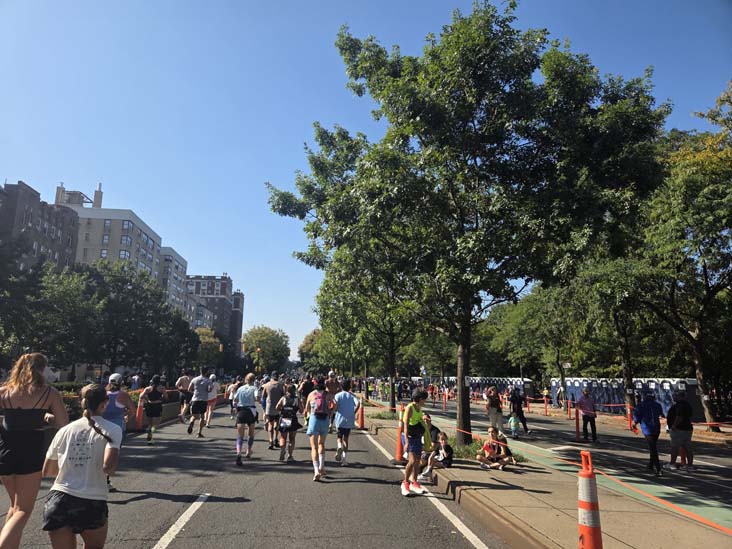 NYRR Bronx 10 Mile, Grand Concourse at Joyce Kilmer Park, The Bronx, September 14, 2025