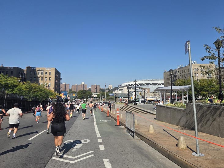 NYRR Bronx 10 Mile, East 161st Street Near Walton Avenue, The Bronx, September 14, 2025