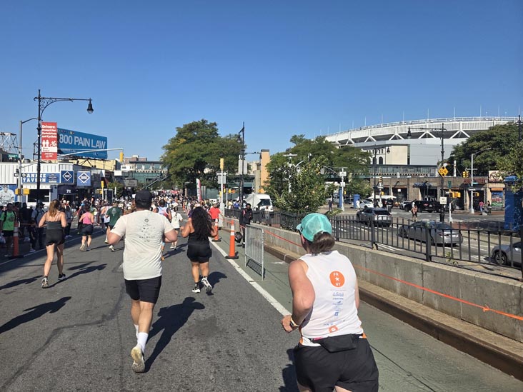 NYRR Bronx 10 Mile, East 161st Street Near Gerard Avenue, The Bronx, September 14, 2025