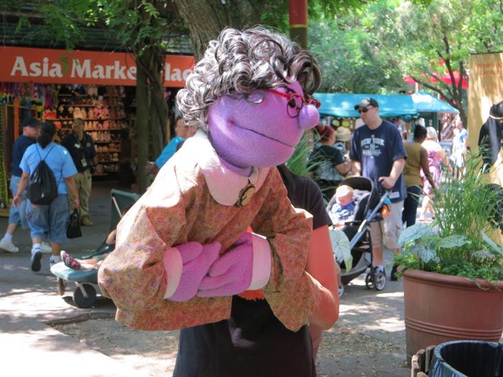 Avenue Zoo, Bronx Zoo, Bronx Park, The Bronx, July 12, 2012