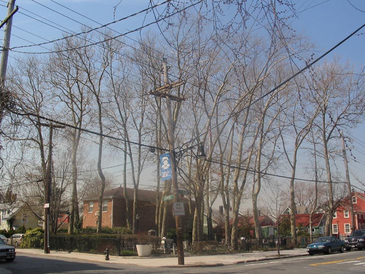 Hawkins Sitting Area, City Island, The Bronx