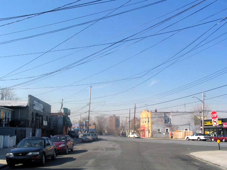 Underhill Avenue and Soundview Avenue, Woodrow Wilson Square, Clason Point, The Bronx
