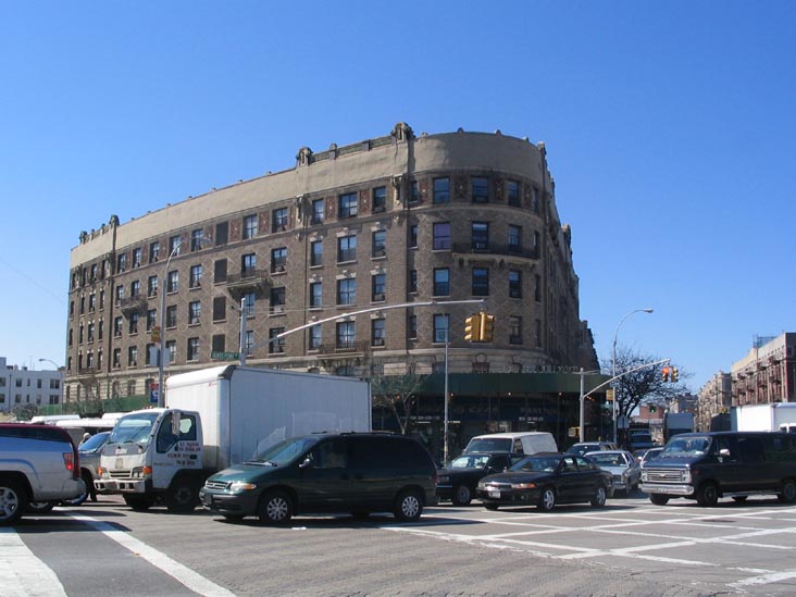 Southern Boulevard and East 163rd Street, Crames Square, Hunts Point, The Bronx