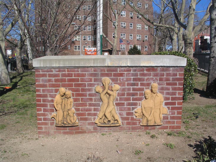 Graham Square, Mott Haven, The Bronx