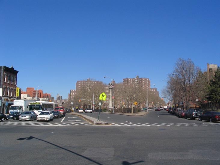 Graham Square, Mott Haven, The Bronx