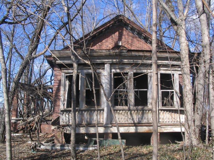 Physician's Home, North Brother Island, East River, The Bronx