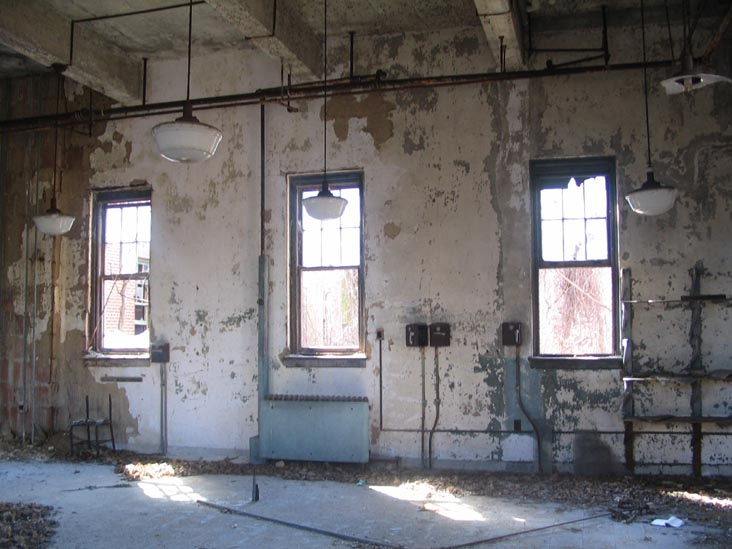 Service Building, North Brother Island, East River, The Bronx