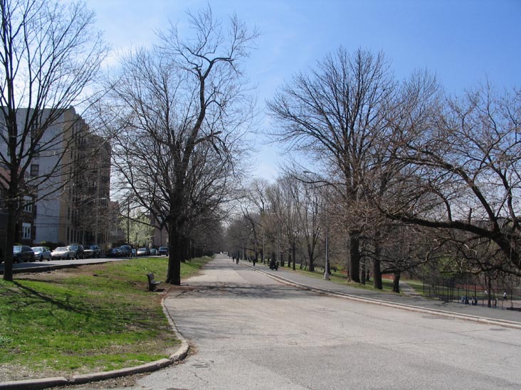 Bronx Park at East 219th Street, Williamsbridge, The Bronx