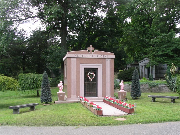 Wegielski-Rosini Mausoleum, Woodlawn Cemetery, The Bronx