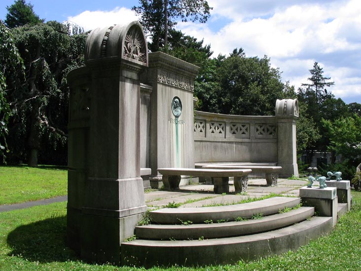 Fischer Memorial, Woodlawn Cemetery, The Bronx