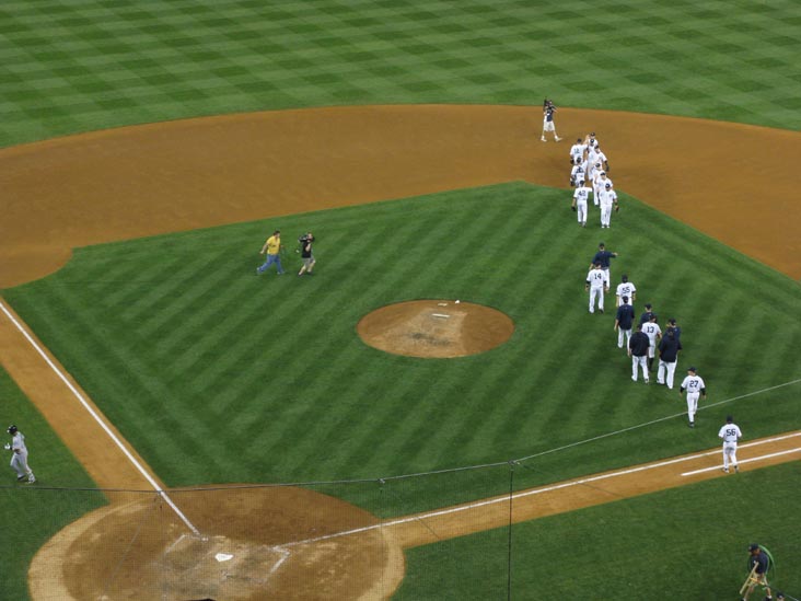 Yankees Win, New York Yankees vs. Seattle Mariners, Yankee Stadium, The Bronx, July 1, 2009