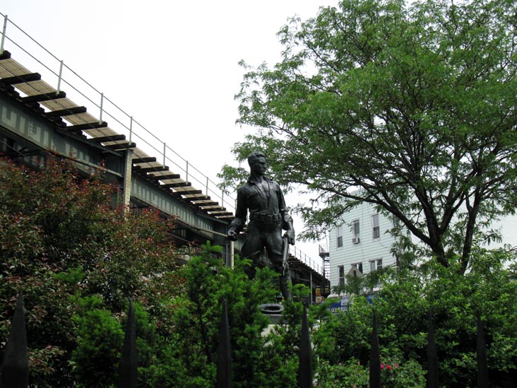 Bushwick-Ridgewood War Memorial, Heisser Square, Knickerbocker Avenue and Myrtle Avenue, Bushwick, Brooklyn