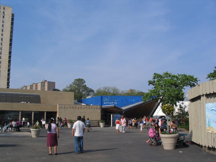 New York Aquarium, Coney Island, Brooklyn, May 28, 2006