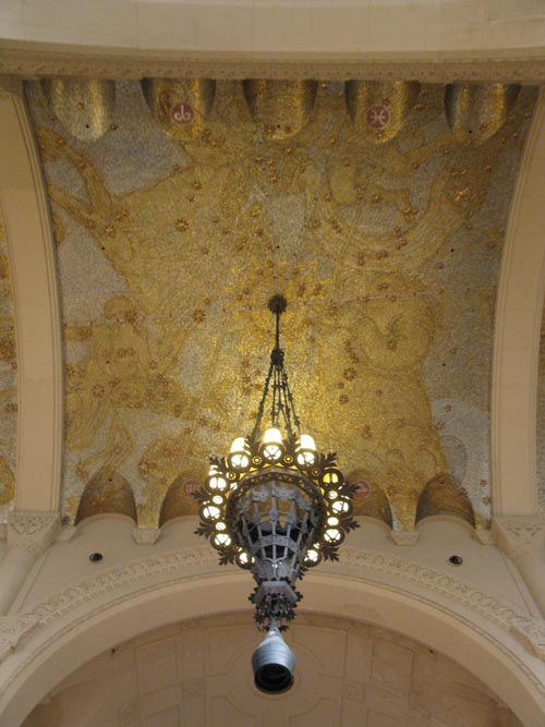 Brooklyn Flea, Williamsburgh Savings Bank Tower, One Hanson Place, Brooklyn, December 4, 2011