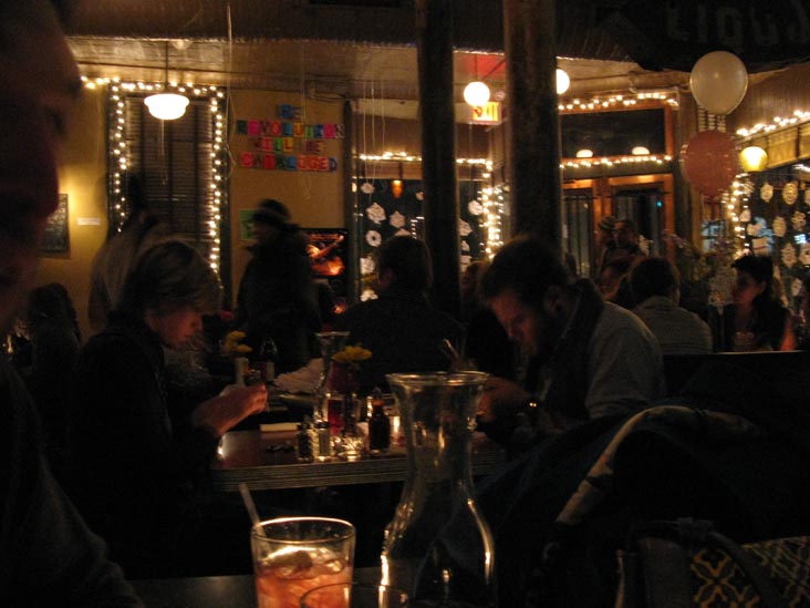 Enid's, 560 Manhattan Avenue, Greenpoint, Brooklyn, November 22, 2008