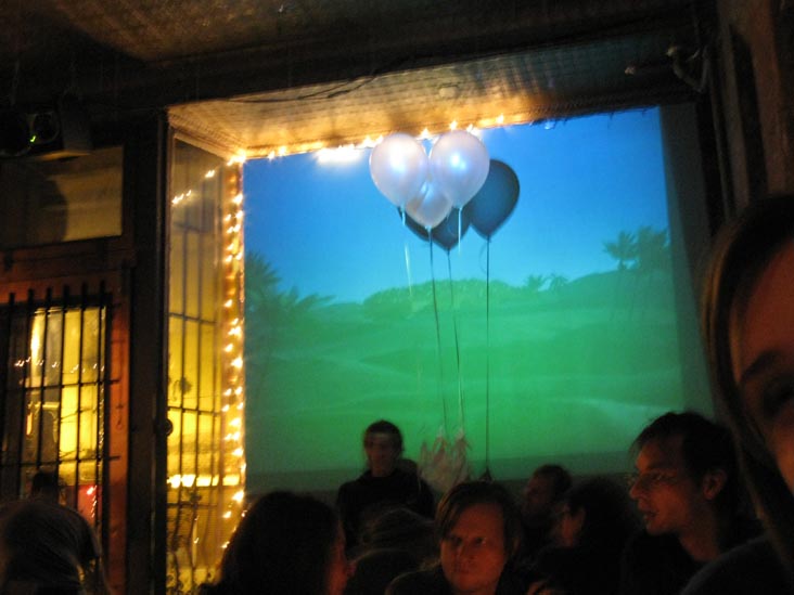 Enid's, 560 Manhattan Avenue, Greenpoint, Brooklyn, November 22, 2008