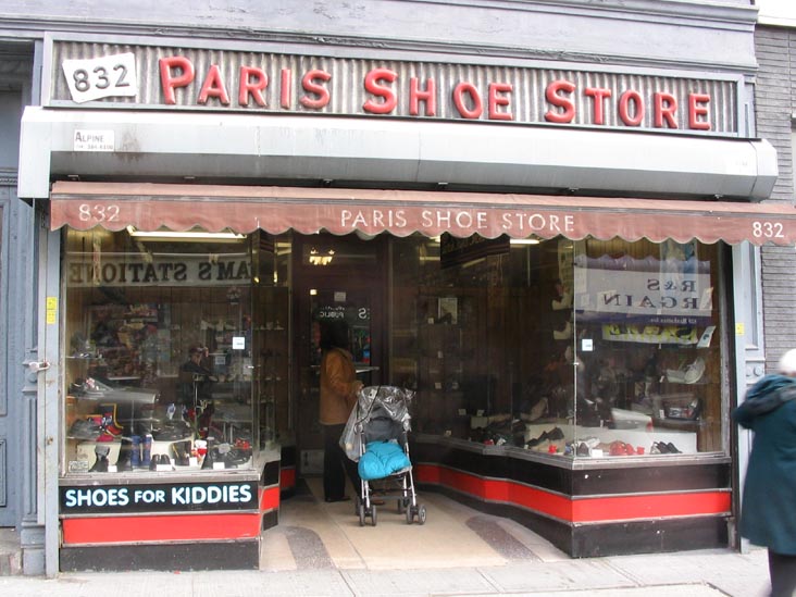 Paris Shoe Store, 832 Manhattan Avenue, Greenpoint, Brooklyn, February 21, 2004