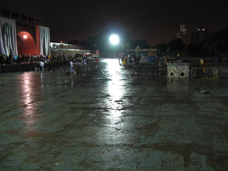 McCarren Park Pool, McCarren Park, Greenpoint, Brooklyn, August 15, 2008