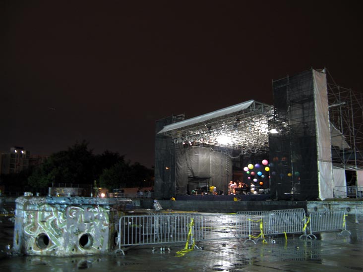 McCarren Park Pool, McCarren Park, Greenpoint, Brooklyn, August 15, 2008