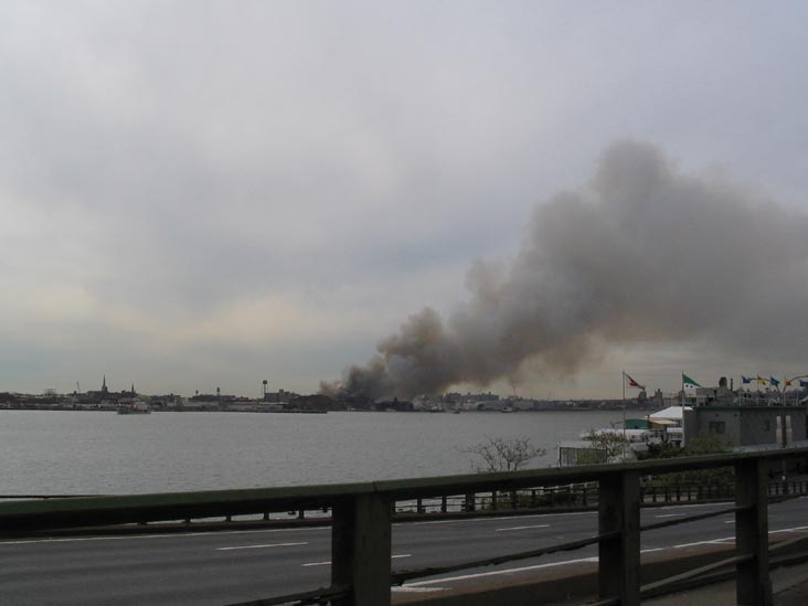 Greenpoint Terminal Market Fire From FDR, Manhattan, 9:08 a.m., May 2, 2006