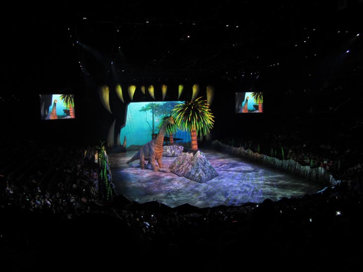 Walking With Dinosaurs, Barclays Center, Prospect Heights, Brooklyn, July 19, 2014