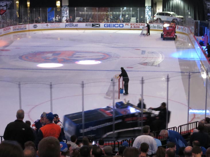 New York Islanders vs. Arizona Coyotes, Barclays Center, Prospect Heights, Brooklyn, November 16, 2015