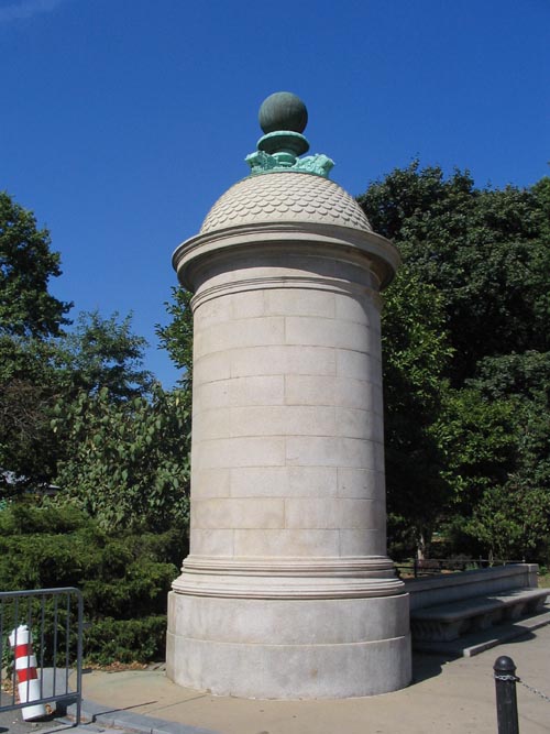 Pillar, Willink Entrance, Flatbush Avenue at Empire Boulevard, Prospect Park, Brooklyn