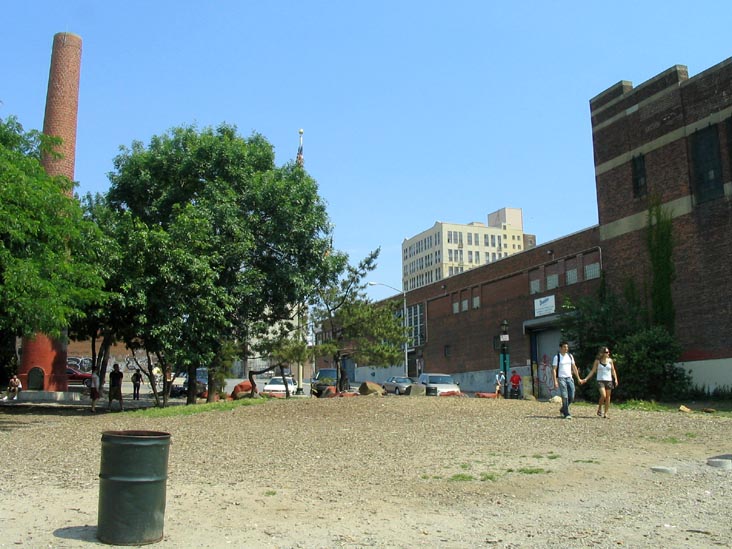 Grand Ferry Park, Williamsburg, Brooklyn, June 16, 2007