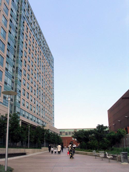 Public Esplanade, Schaefer Landing, Williamsburg, Brooklyn