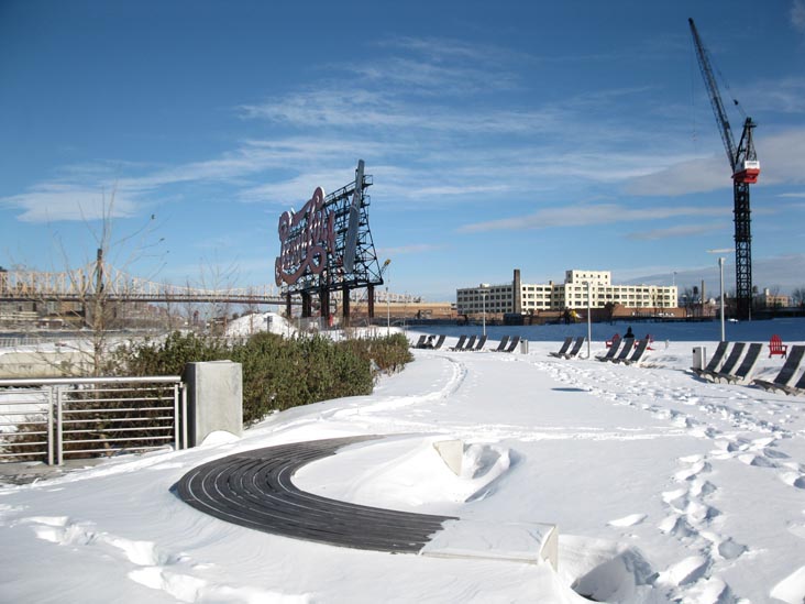 North Recreation and Interpretive Area, Gantry Plaza State Park, Hunters Point, Long Island City, Queens, December 27, 2010, 12:12 p.m.