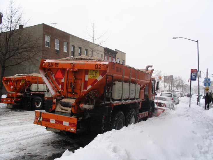 Vernon Boulevard, Hunters Point, Long Island City, Queens, February 12, 2006, 4:10 p.m.