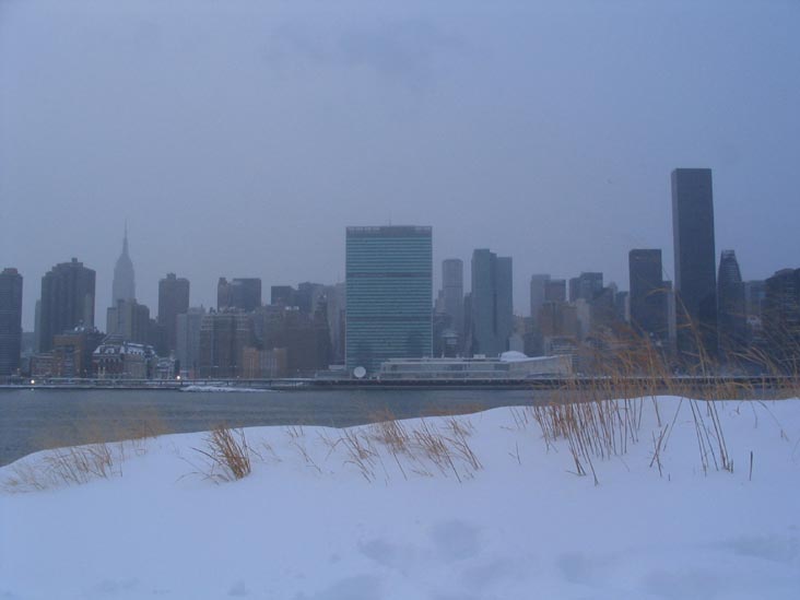 Gantry Plaza State Park, Hunters Point, Long Island City, Queens, February 12, 2006, 5:05 p.m.