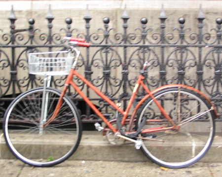 Bicycle in Front of 31 Chambers Street