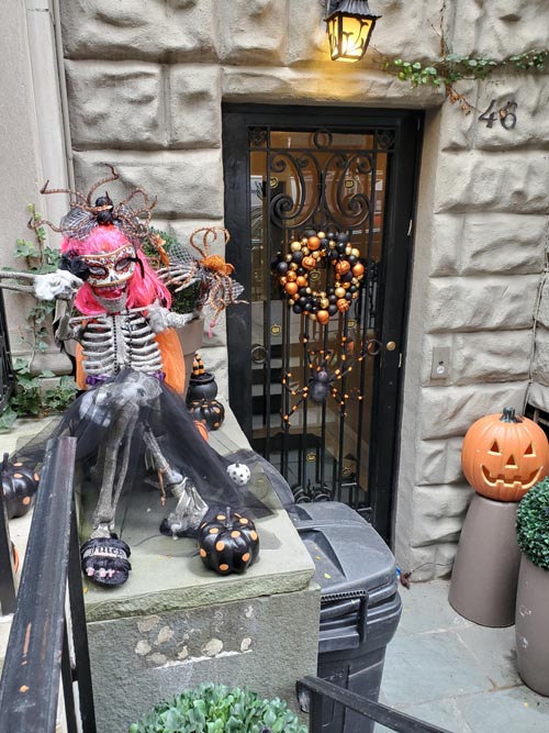 Halloween Decorations, Upper East Side, Manhattan, October 17, 2022