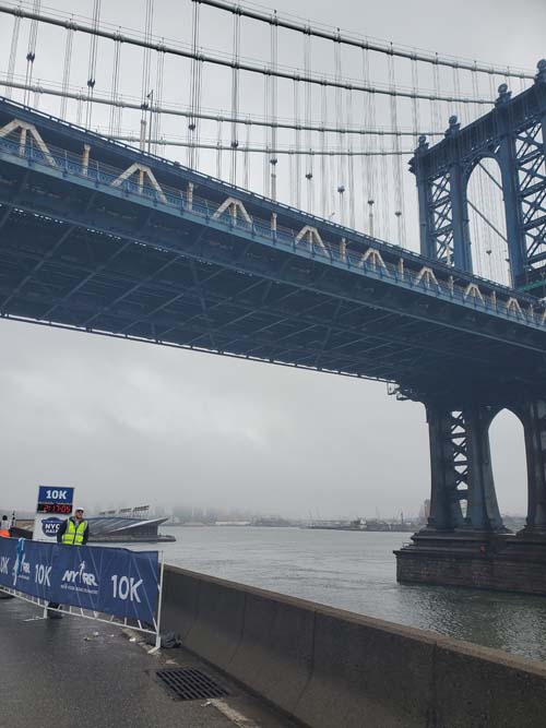 10K Marker, Manhattan Bridge From FDR Drive, Manhattan, 2025 United Airlines NYC Half Marathon, March 16, 2025