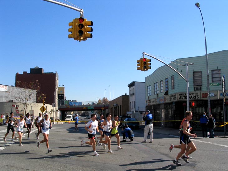 Runners, New York City Marathon, Jackson Avenue, Pulaski Bridge in Background, Hunters Point, Long Island City, Queens, November 7, 2004